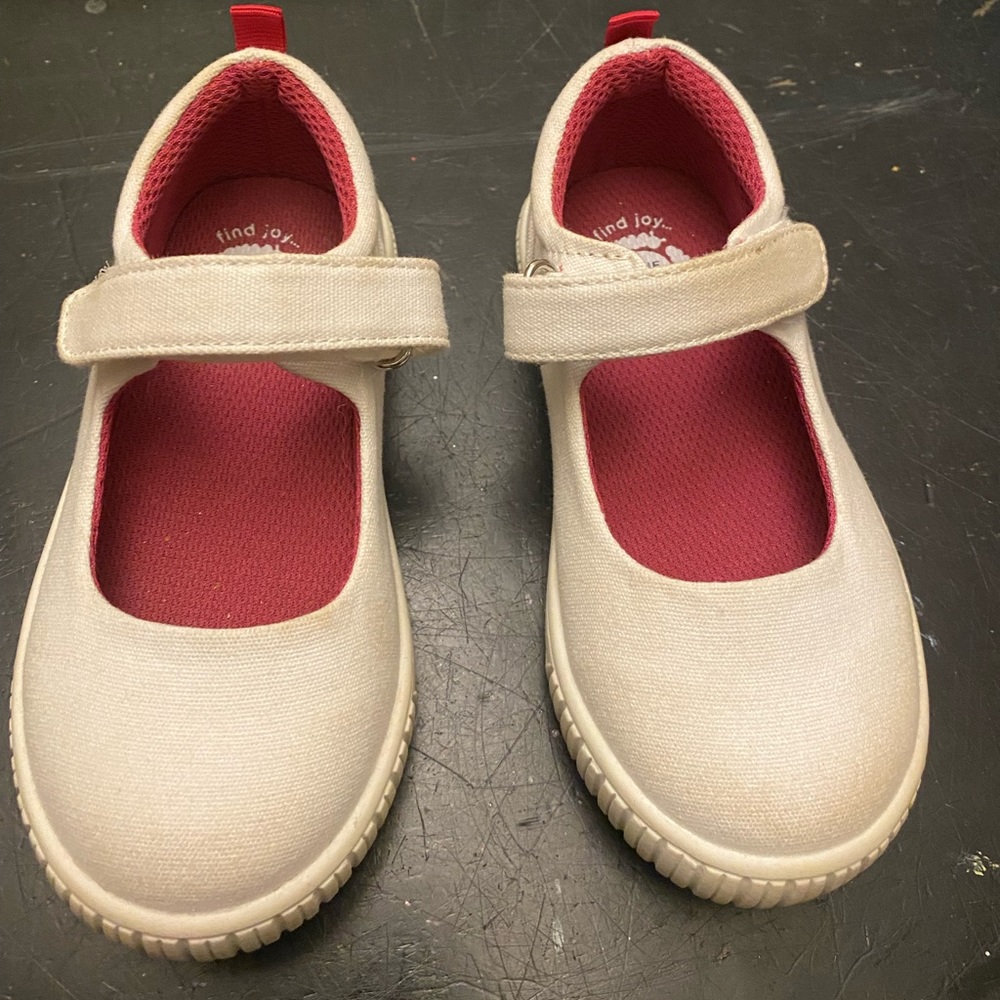 Livie&Luca size 9 little girl shoes , shoes have been worn twice that is all!